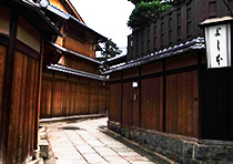 Ishibei-koji (Stone Wall Ally)