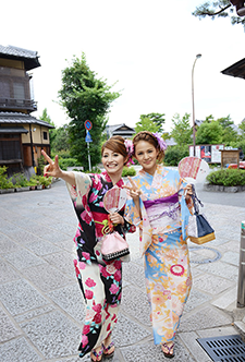 Great for Gion festival and summer festivals and fireworks display Easy strolling around Kyoto in a comfortable Yukatas